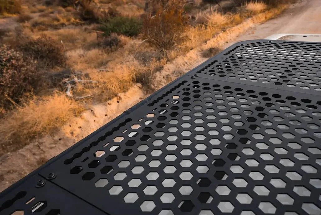 Grenadier Roof Rack : Flat Earth - Image 15