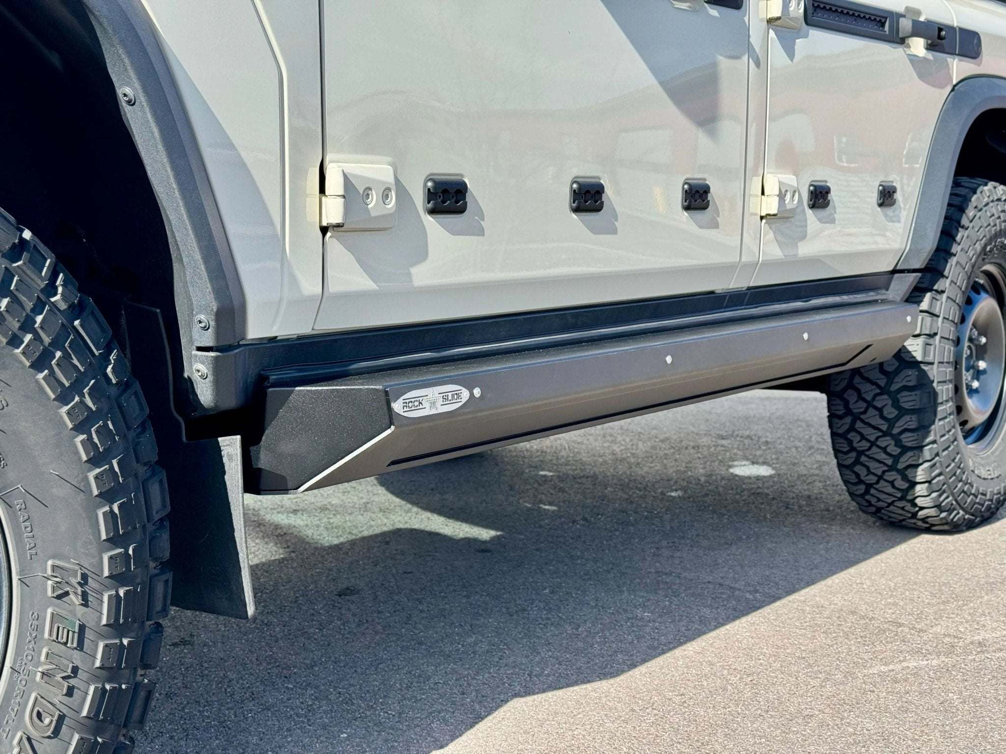 Grenadier Side Steps : Power Retractable Rock Slider+ - Image 13