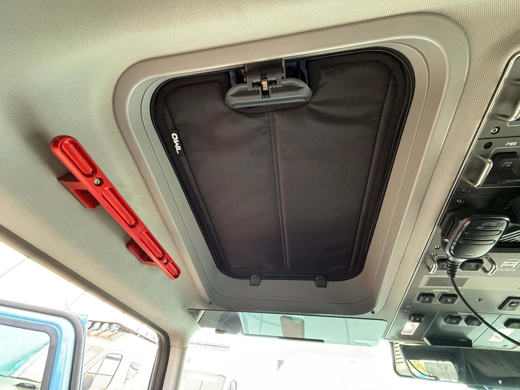 Safari Insulated Window Shades for INEOS Grenadier - Image 3